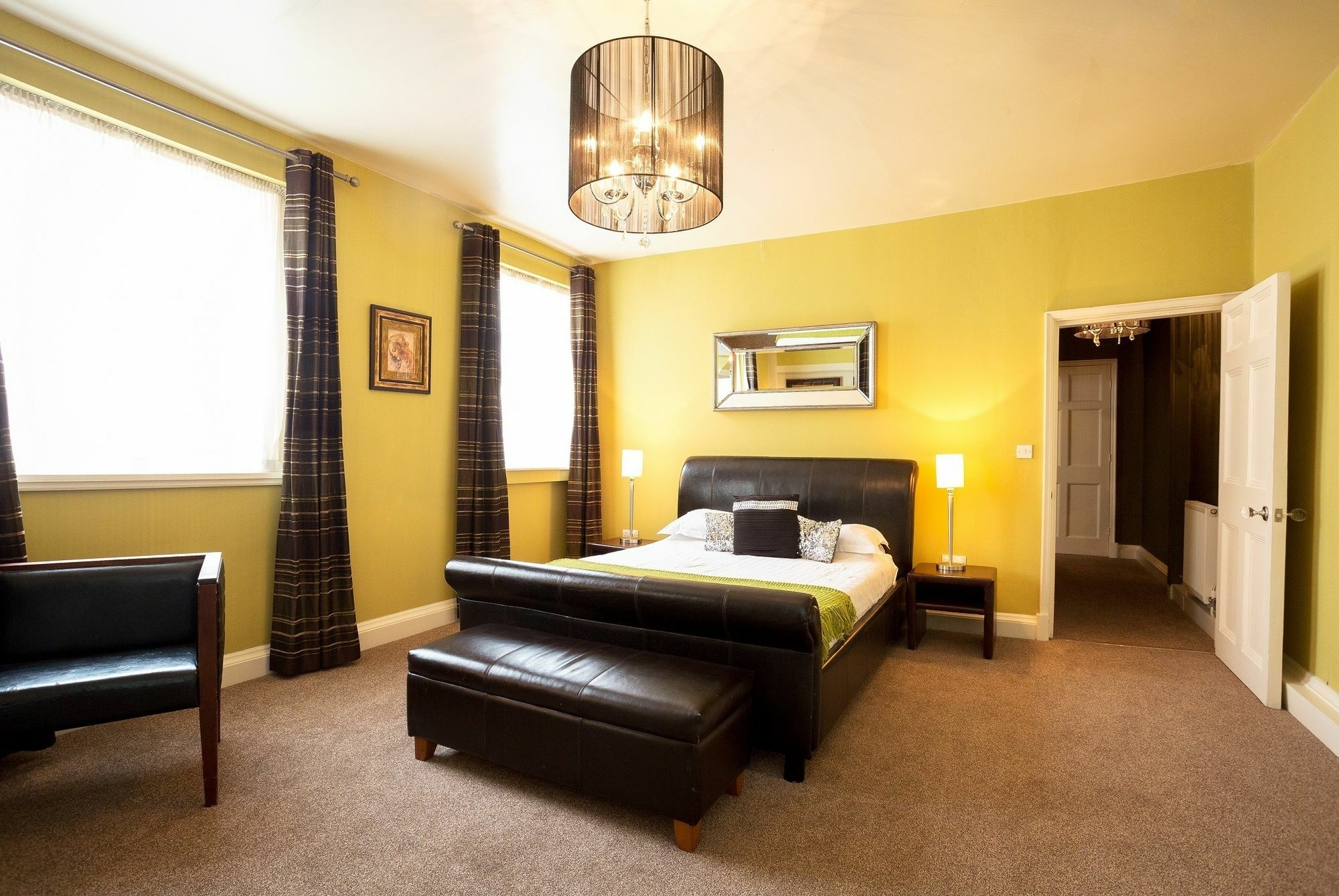 The Hotel 4*